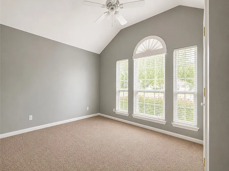 4415 Crayke Pl — Photo 13