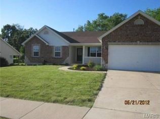 105 Berkshire Downs Dr, Saint Peters, MO 63376