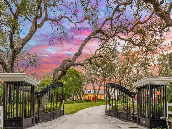 653 Old East Lake Rd, Tarpon Springs, FL 34688