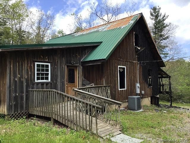 2nd image of 1320 Solomon Jones Rd