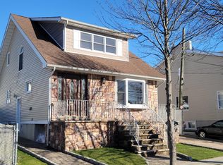 123 Ridgewood Ave, Staten Island, NY 10312