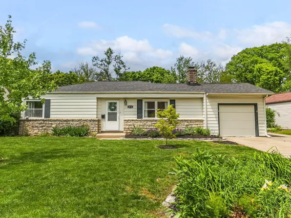 2734 Wellesley Rd, Columbus, OH 43209