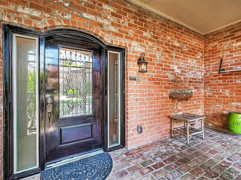 15068 Kimberley Ct — Photo 4