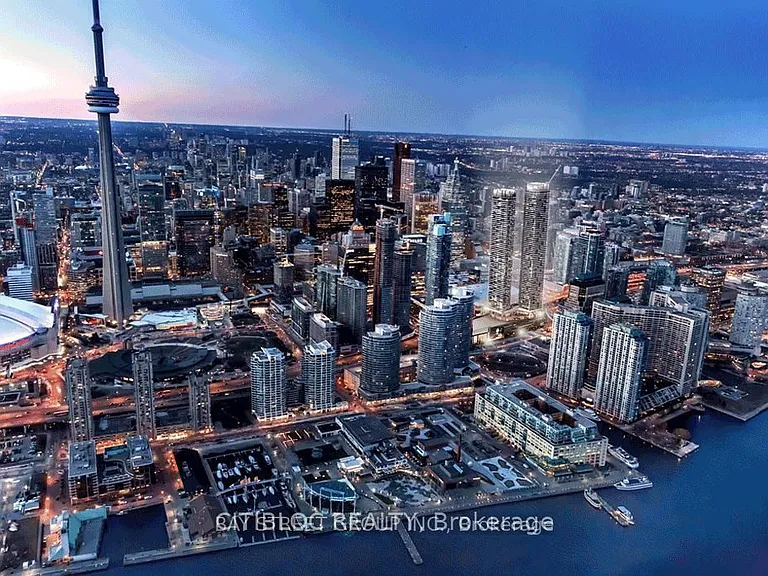 88 Harbour St #2011 — Photo 1