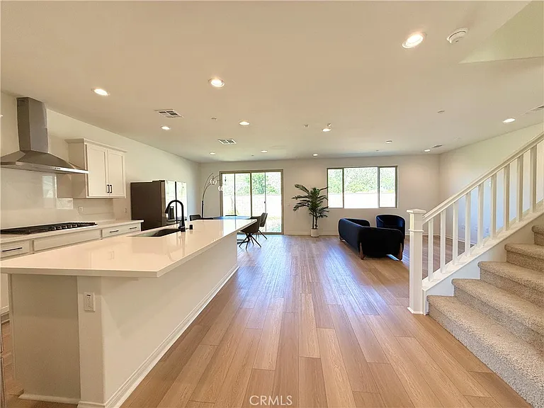 21696 Thomas Ct — Photo 5