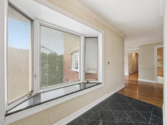2nd image of 411 10th St Floor 1