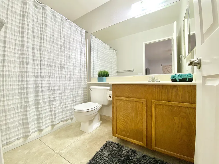 1446 Grand Ave — Photo 12