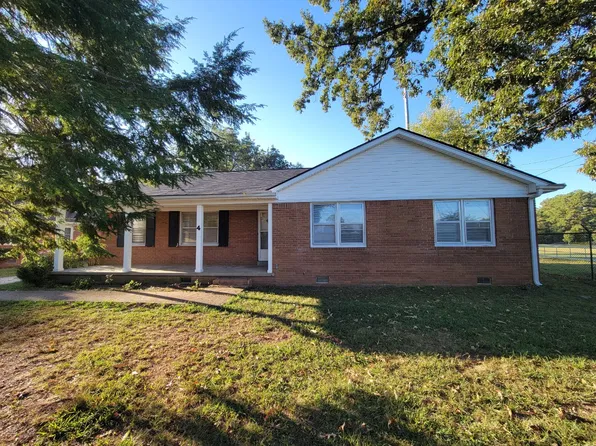 4 Reynolds Dr, Jackson, TN 38305