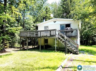 5111 Eagle Pl, Pocono Summit, PA 18346