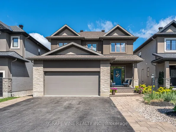 523 Adamson Cres, Ottawa, ON K2S 0S7