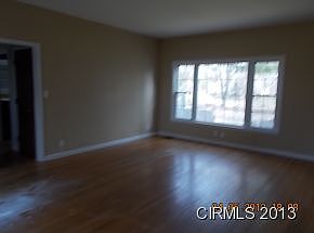 4th image of 1121 W Mill St