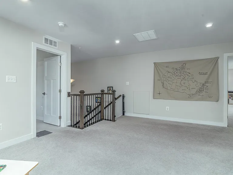 405 Potomac View Pkwy — Photo 18
