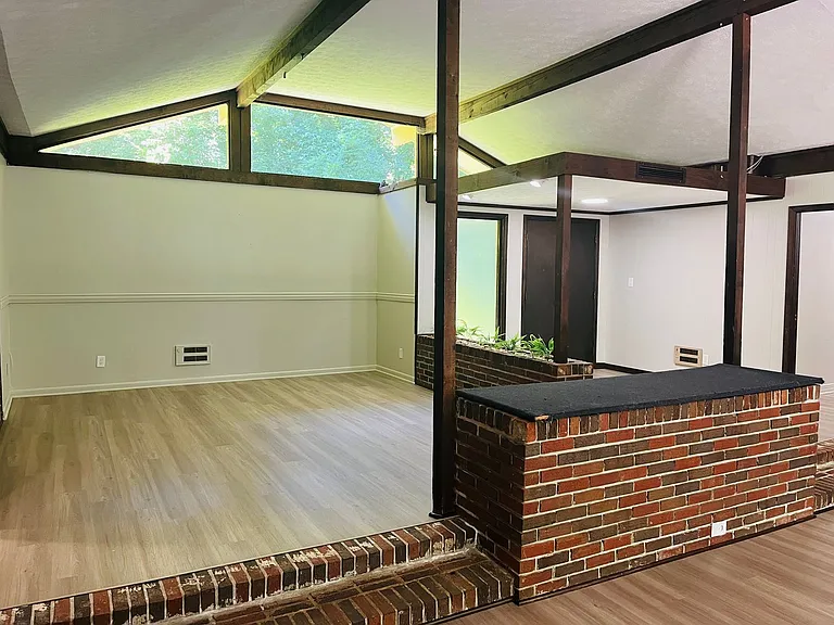 163 Old Norton Rd — Photo 10