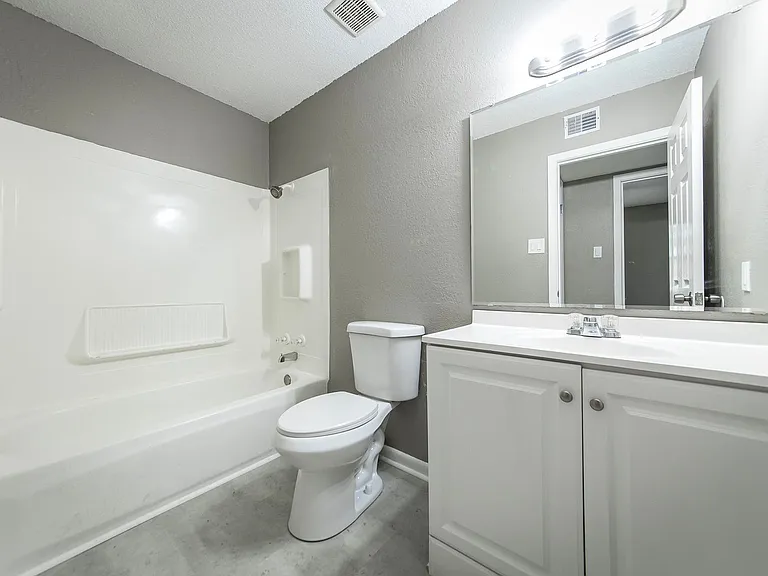 404 N Lincoln St — Photo 11