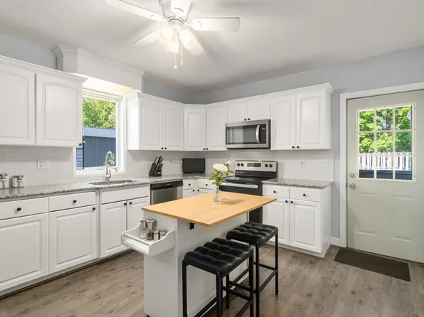 147 Oak St, Abington, MA 02351