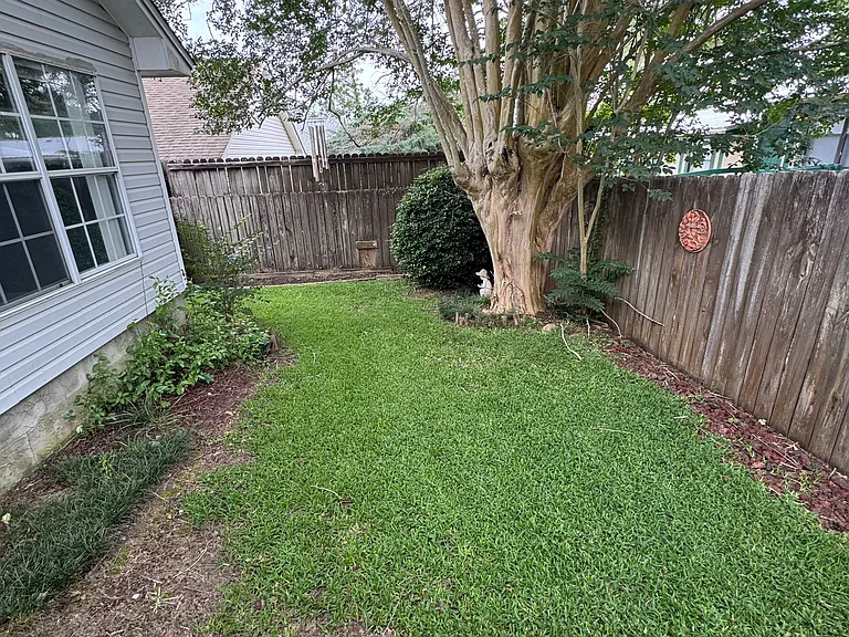 2074 Cambridge Cir — Photo 21