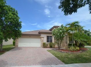 22261 SW 94th Ave, Cutler Bay, FL 33190