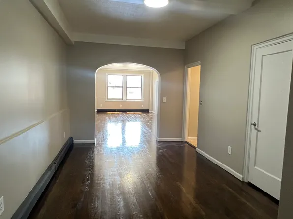 152 S Harrison St #3E, East Orange, NJ 07017