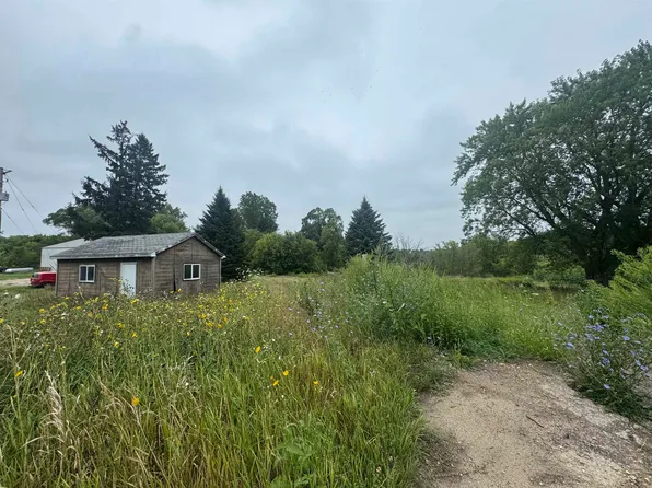 W981 State Road 23, Mount Calvary, WI 53057