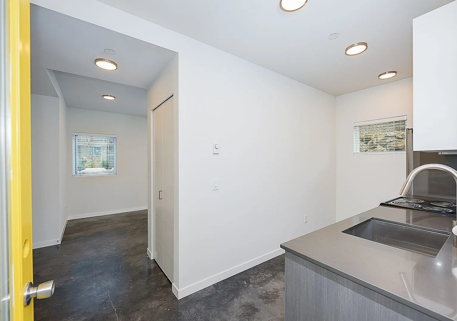 Birch Apartments Annex — Photo 2