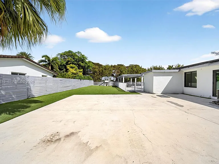 11951 SW 120th Ter — Photo 34