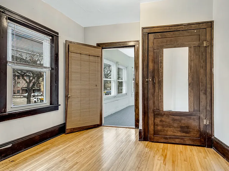 2107 Hennepin Ave #4 — Photo 9