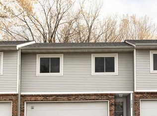 3284 78th St E, Inver Grove Heights, MN 55076