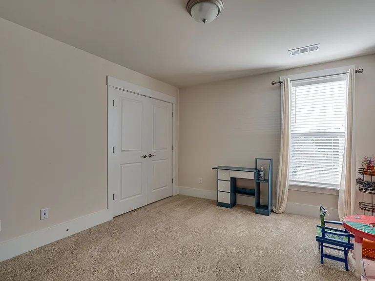 1332 Fairbanks St — Photo 18
