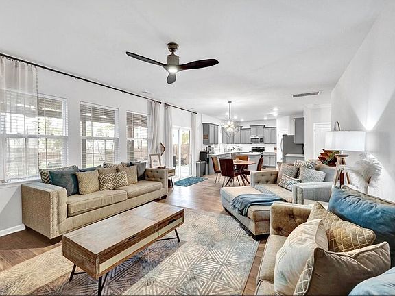 5th image of 1306 Berry Grove Dr