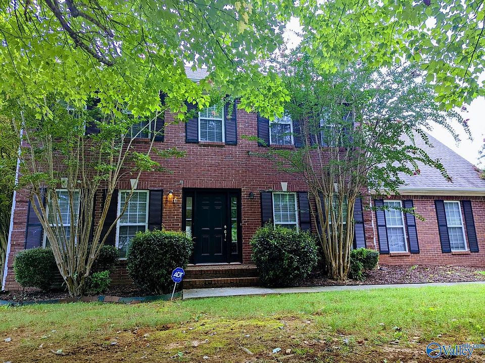 1st image of 104 Spearpoint Ln