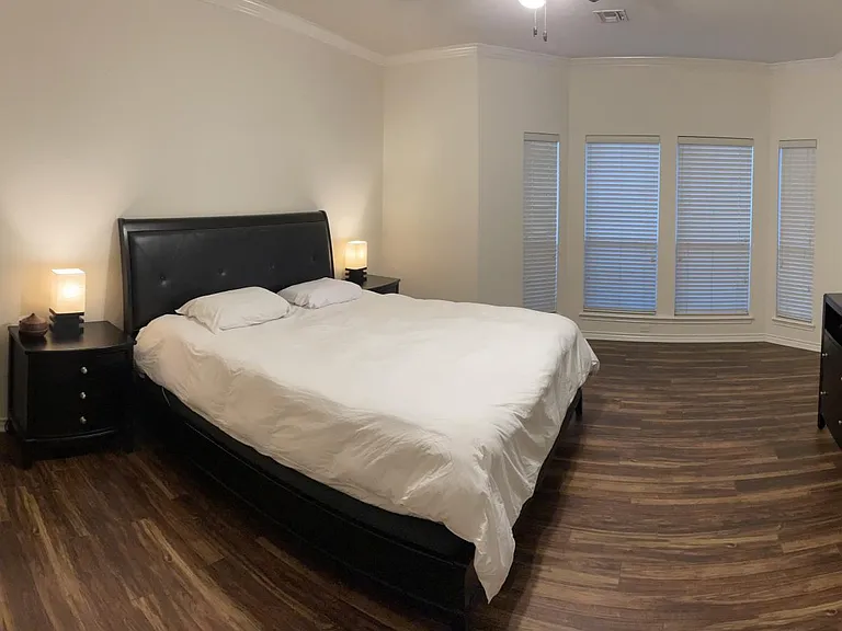 7433 Lake Micala Dr — Photo 35