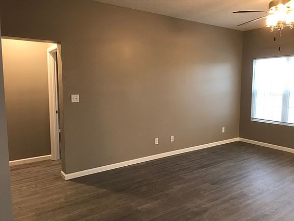 5th image of 1326 Montebello Dr #1326