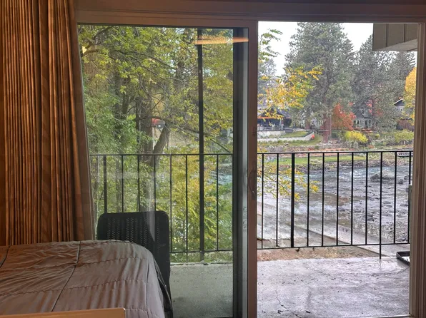 1565 NW Wall St, Bend, OR