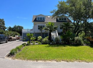 10 Driftwood Ln, Isle Of Palms, SC 29451