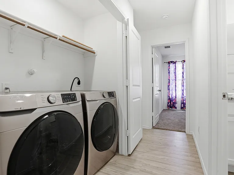 7239 Satellite Way — Photo 10