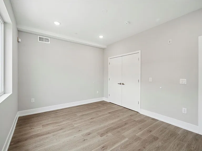 2225 N 8th St #1 — Photo 13
