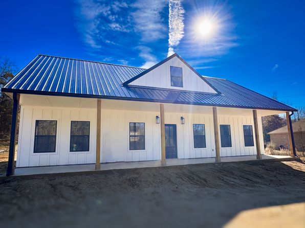 259 Magnolia St, Pope, MS 38658