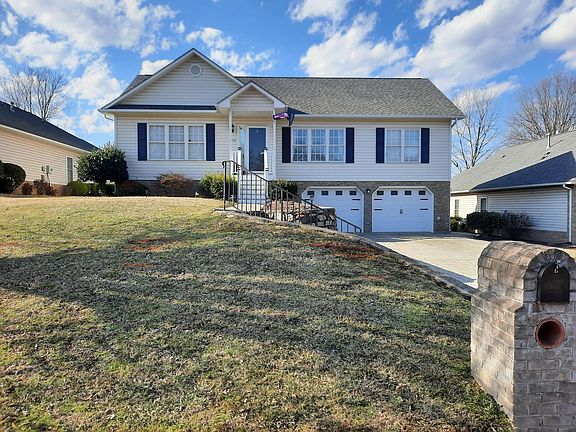 3rd image of 2252 Mattaponi Dr NW