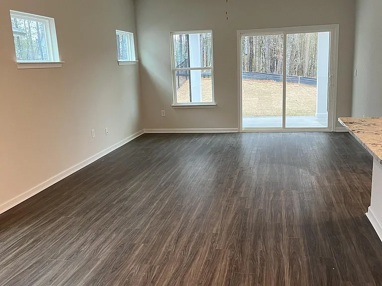 334 Wells Cir — Photo 21