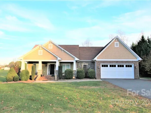 3527 Berry Rd, Connelly Springs, NC 28612