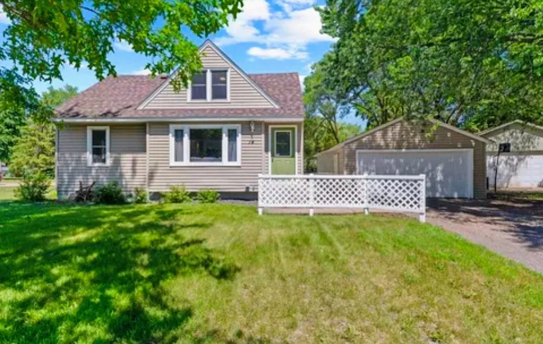14 Pointcross Dr — Photo 2