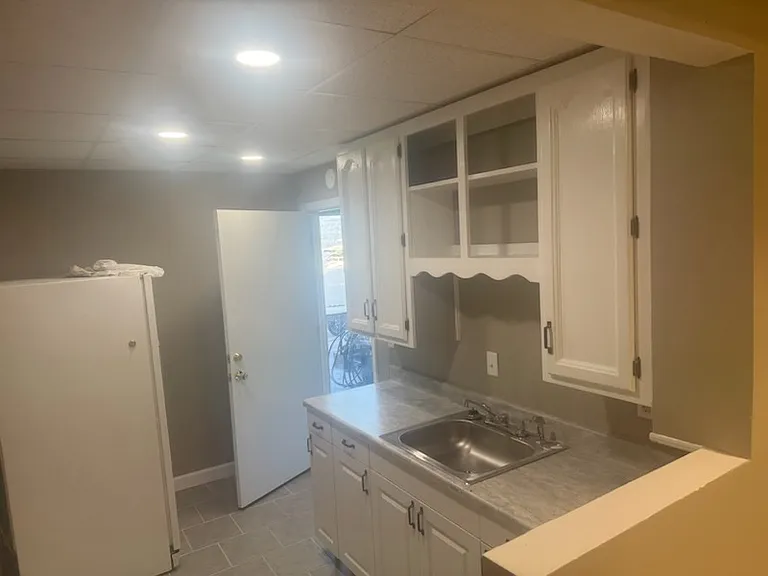 225 E Capitol Ave #B1 — Photo 3
