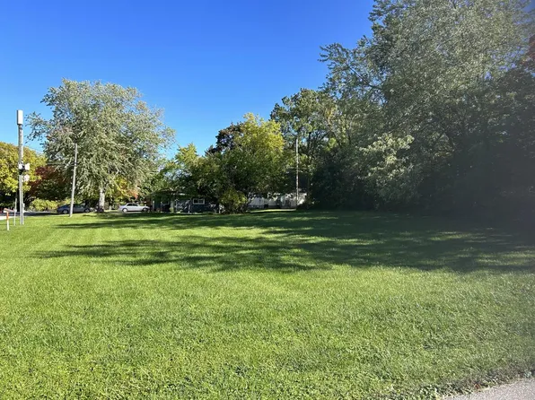 12855 TREMONT STREET, Brookfield, WI 53005