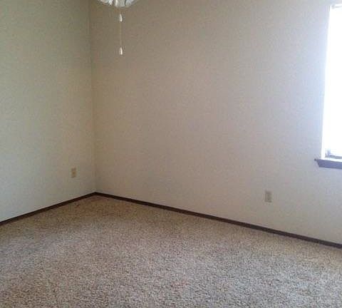4th image of 4002 NW Ozmun Ave APT B1