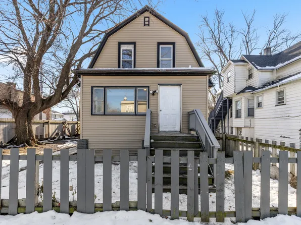 515 May St, Waukegan, IL 60085