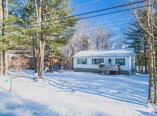 12 June Berry Dr, Thornhurst, PA 18424