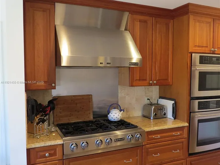 404 S Beach Rd #404 — Photo 14