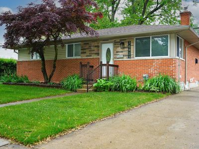 36923 Ledgestone St, Clinton Township, MI, 48035