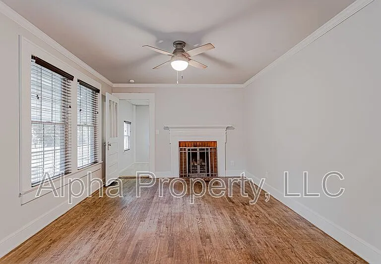 20 Eastview Dr — Photo 3