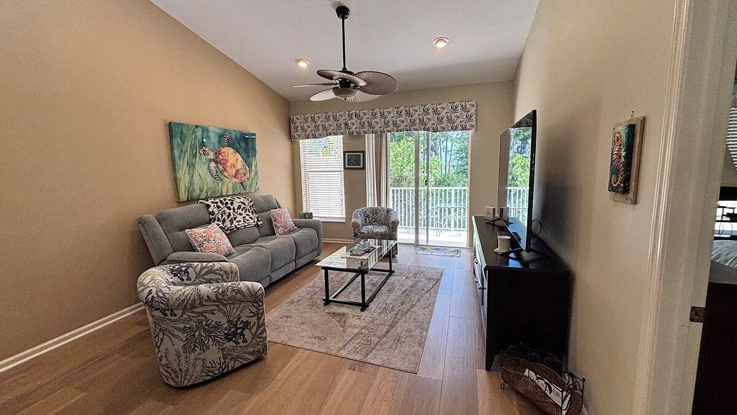 3 bed, 2.5 bath, $4,803 — Photo 1